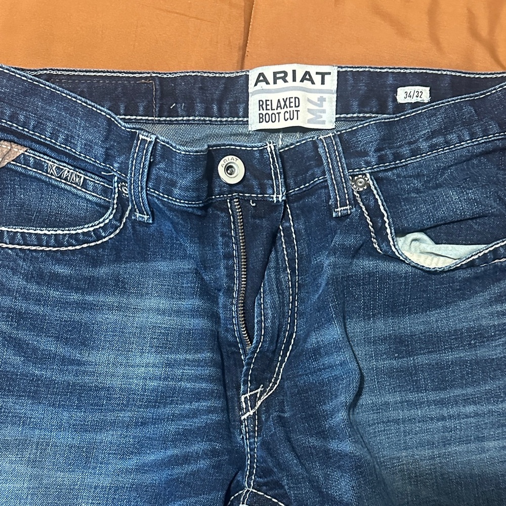 Ariat Men's Dark Blue Bootcut JeansAriat Men’s bootcut jeans